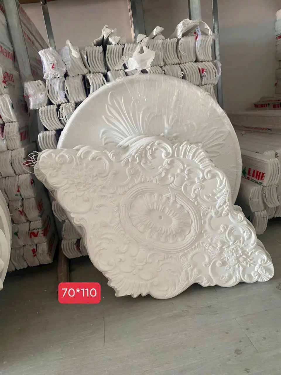 Góc Mâm Trần Thạch Cao Hoa Văn Cổ Điển 70 x 110cm