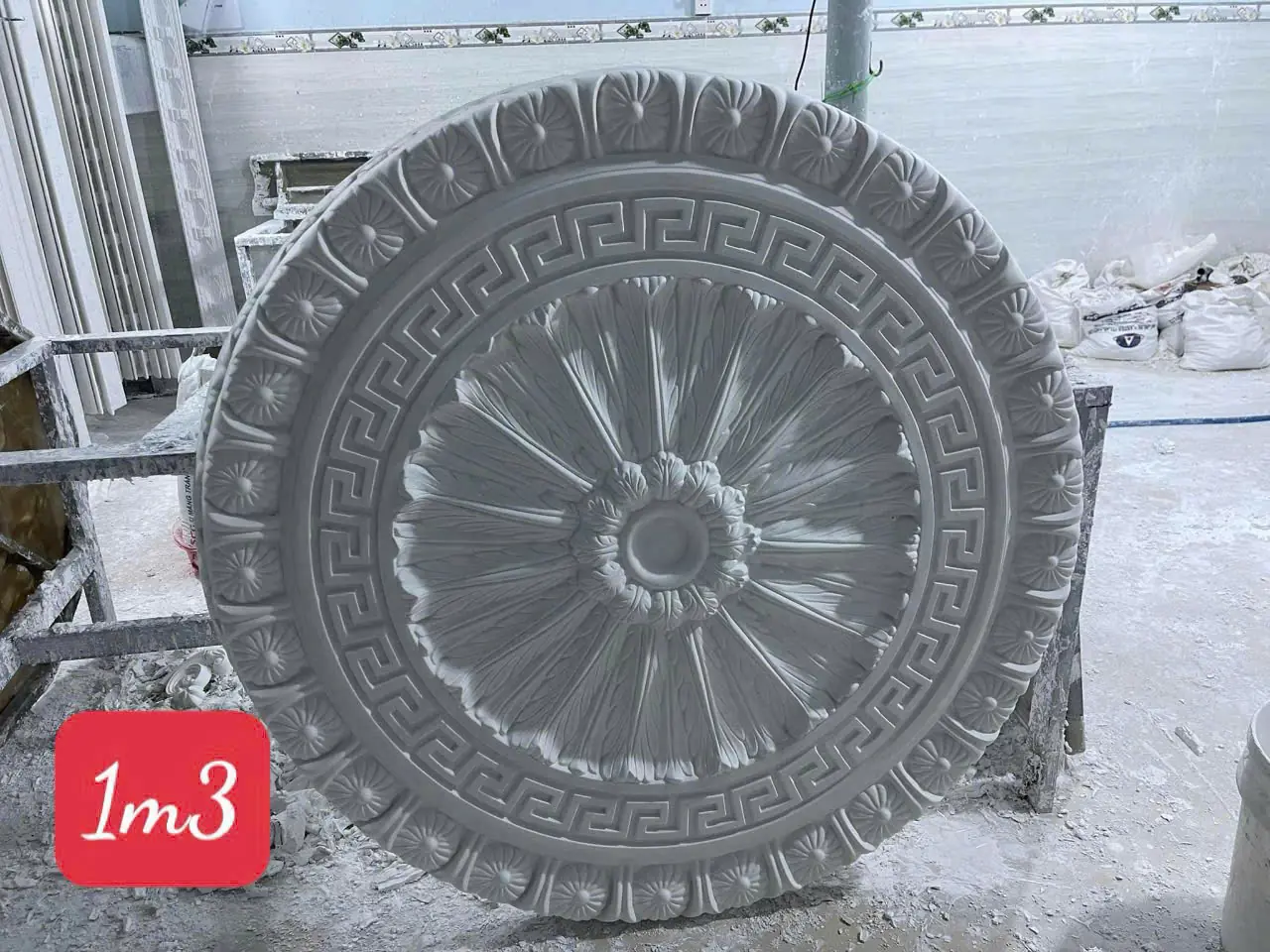 Mâm Trần Thạch Cao Hoa Văn Lá Cổ Điển Đường Kính 130cm